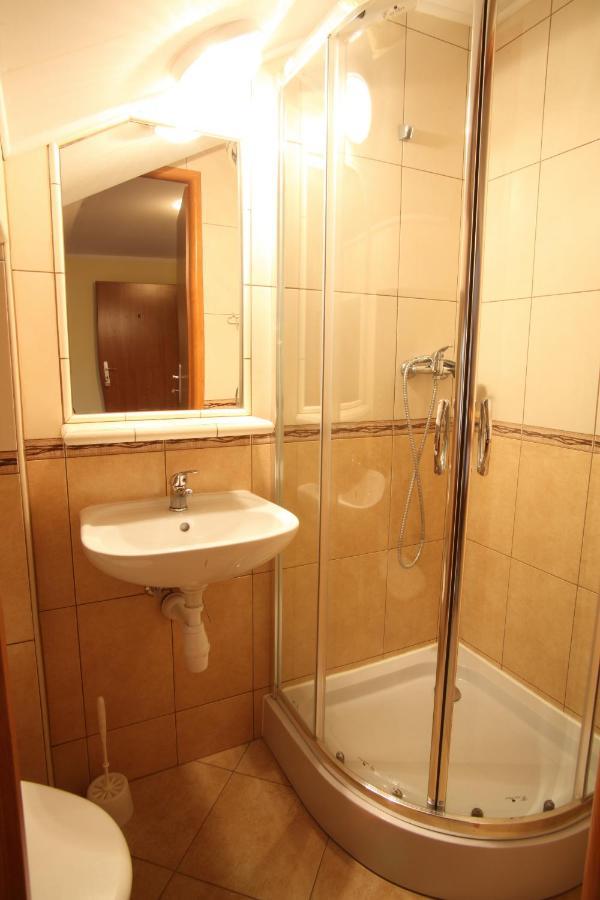 Pensjonat Marynarski - Apartamenty ダルウフコ エクステリア 写真